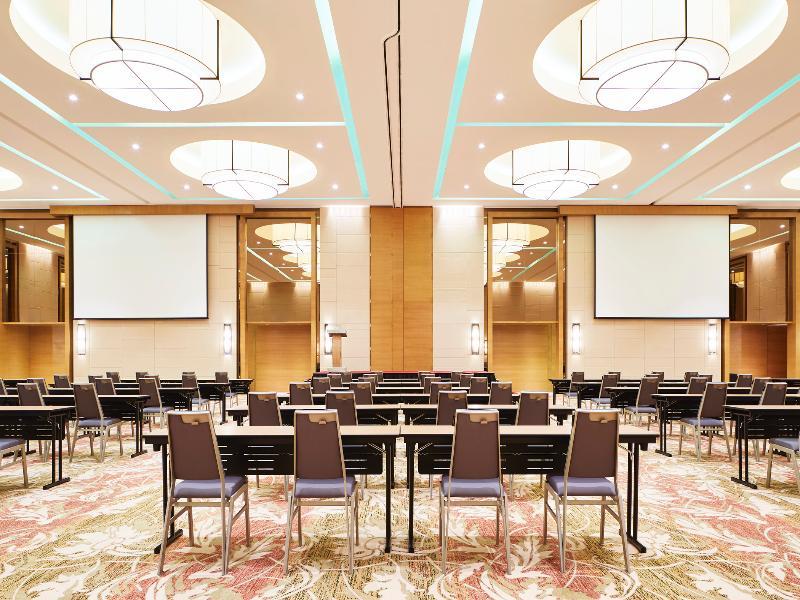Four Points By Sheraton Пучонг Экстерьер фото