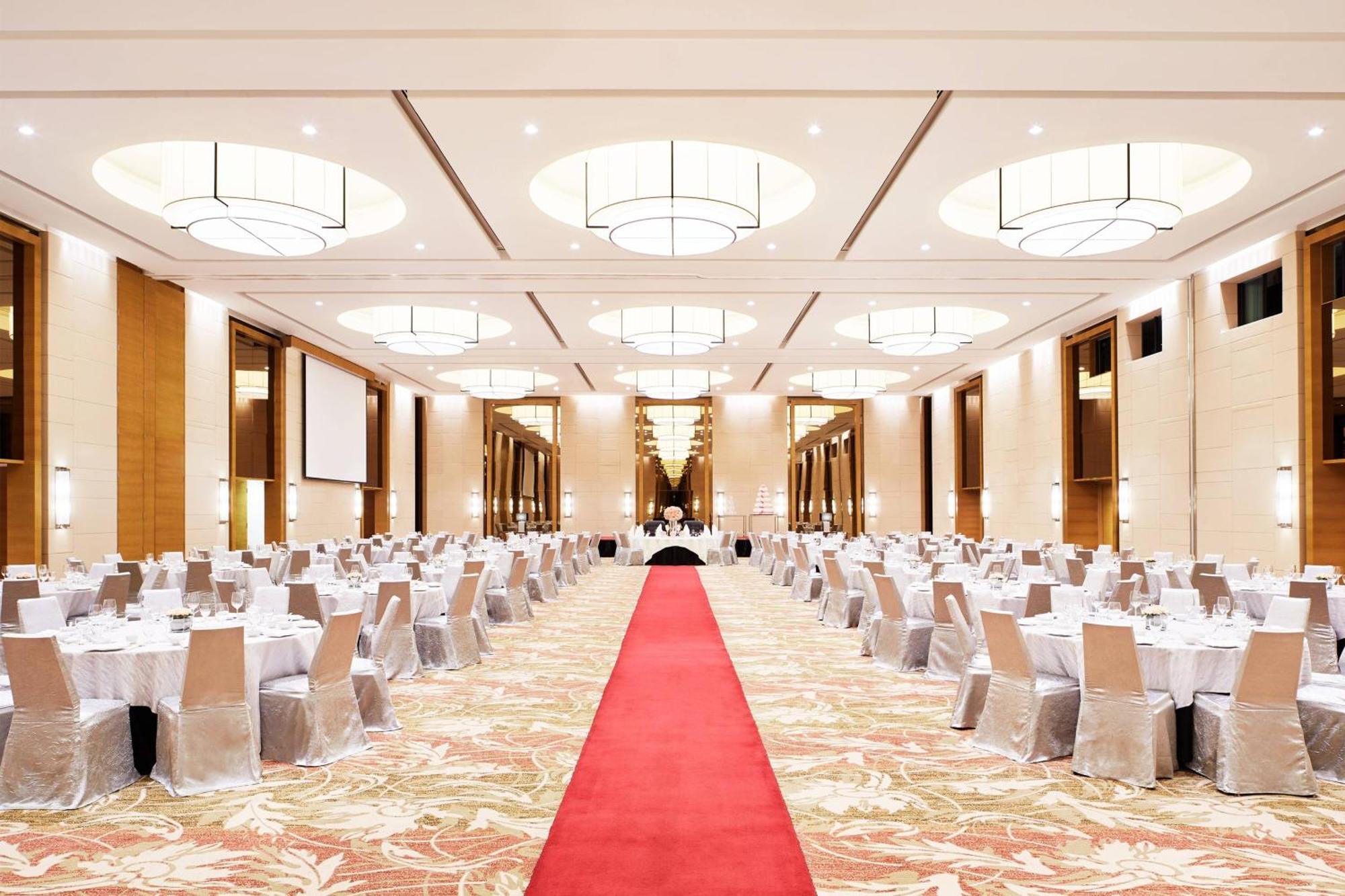 Four Points By Sheraton Пучонг Экстерьер фото