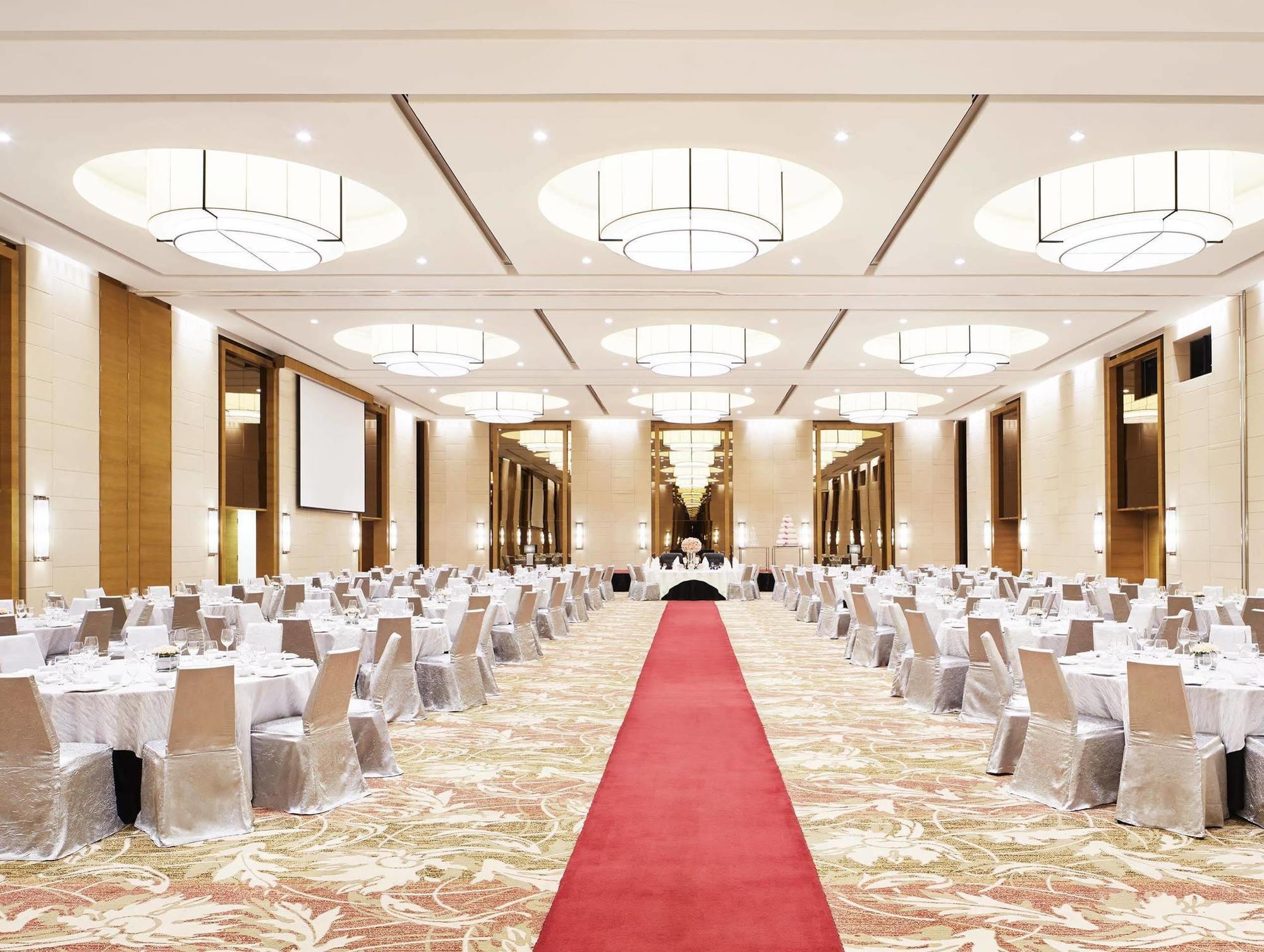 Four Points By Sheraton Пучонг Экстерьер фото